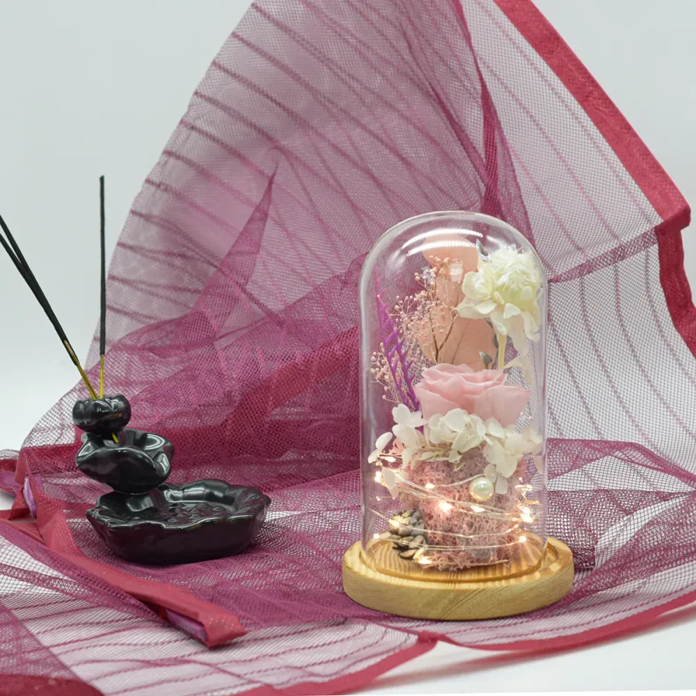 Aranjament floral cupola de sticla, lumina Led, D4050, Roz