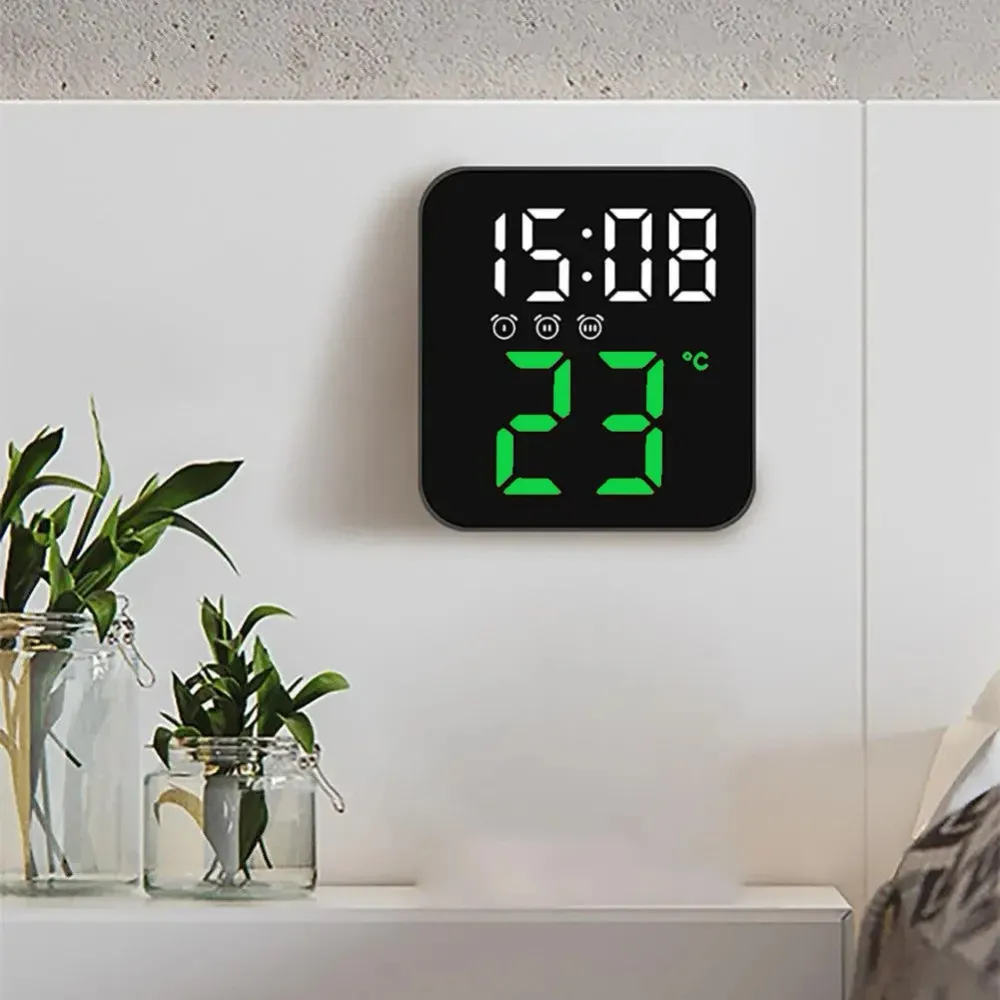 Ceas Digital de Masă cu LED Verde – 3 Alarme, Calendar, Temperatura, Funcție Snooze și Mod de Noapte cu 2 Trepte de Intens...