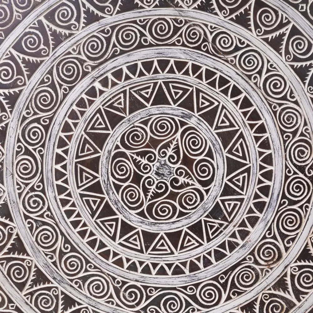 Decoratiune de perete maro din lemn de tec