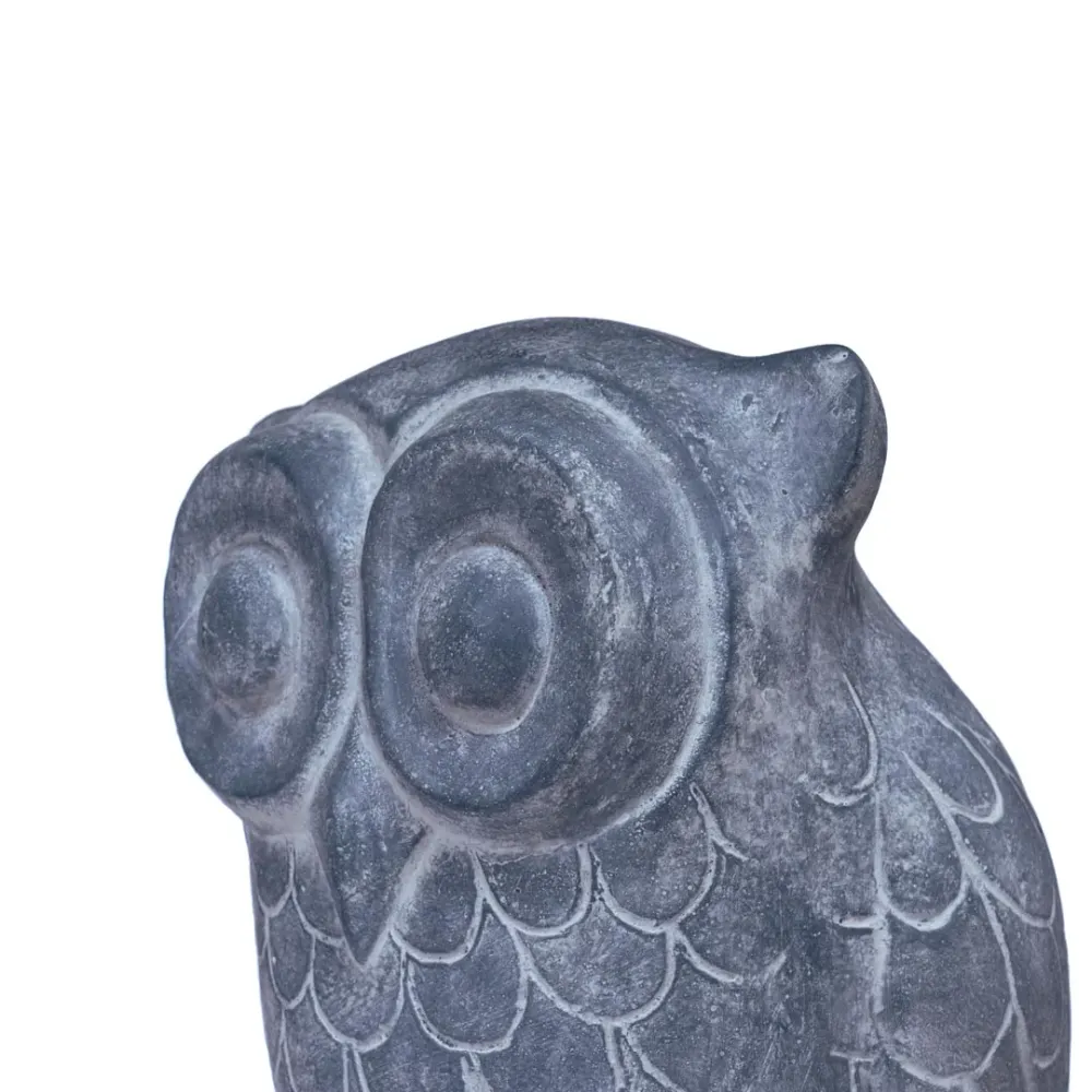 Figurina gri din fibrociment Nightwatch
