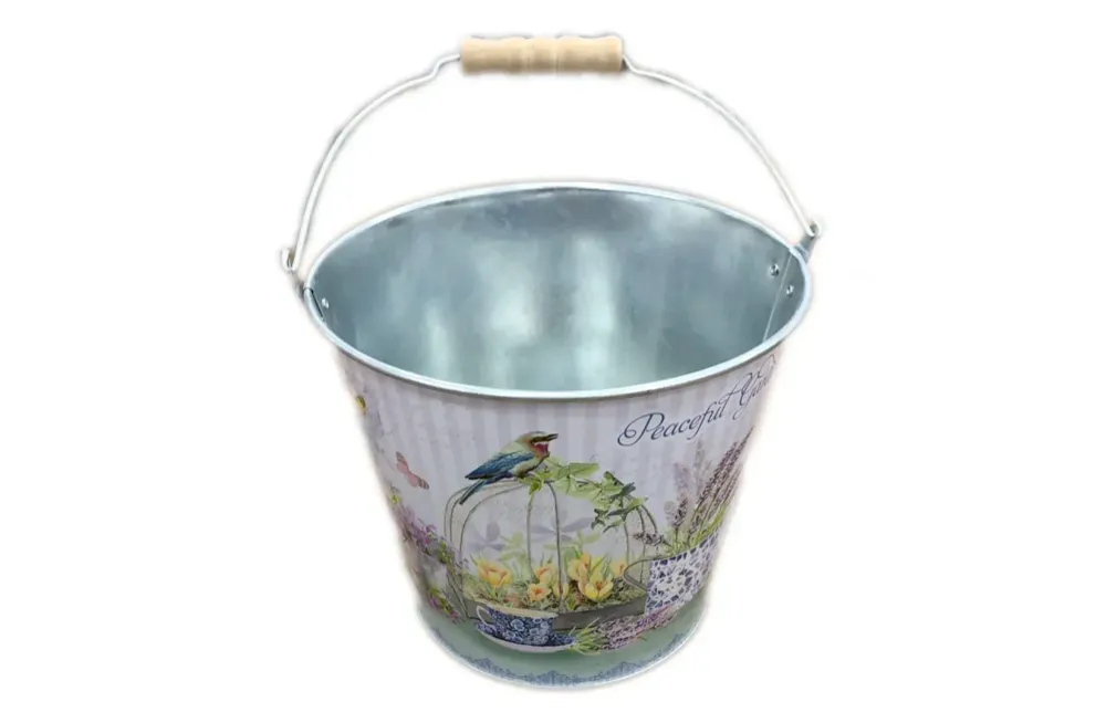 Galetusa decorativa din metal cu maner din lemn D2610, 19x13x15 cm