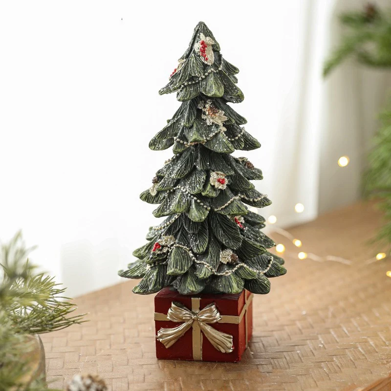Ornament Decoratiune de Craciun, Vivimall, Decoratiune Mica pentru Craciun din Rasina, Model Brad Impodobit cu Cadouri, 26...