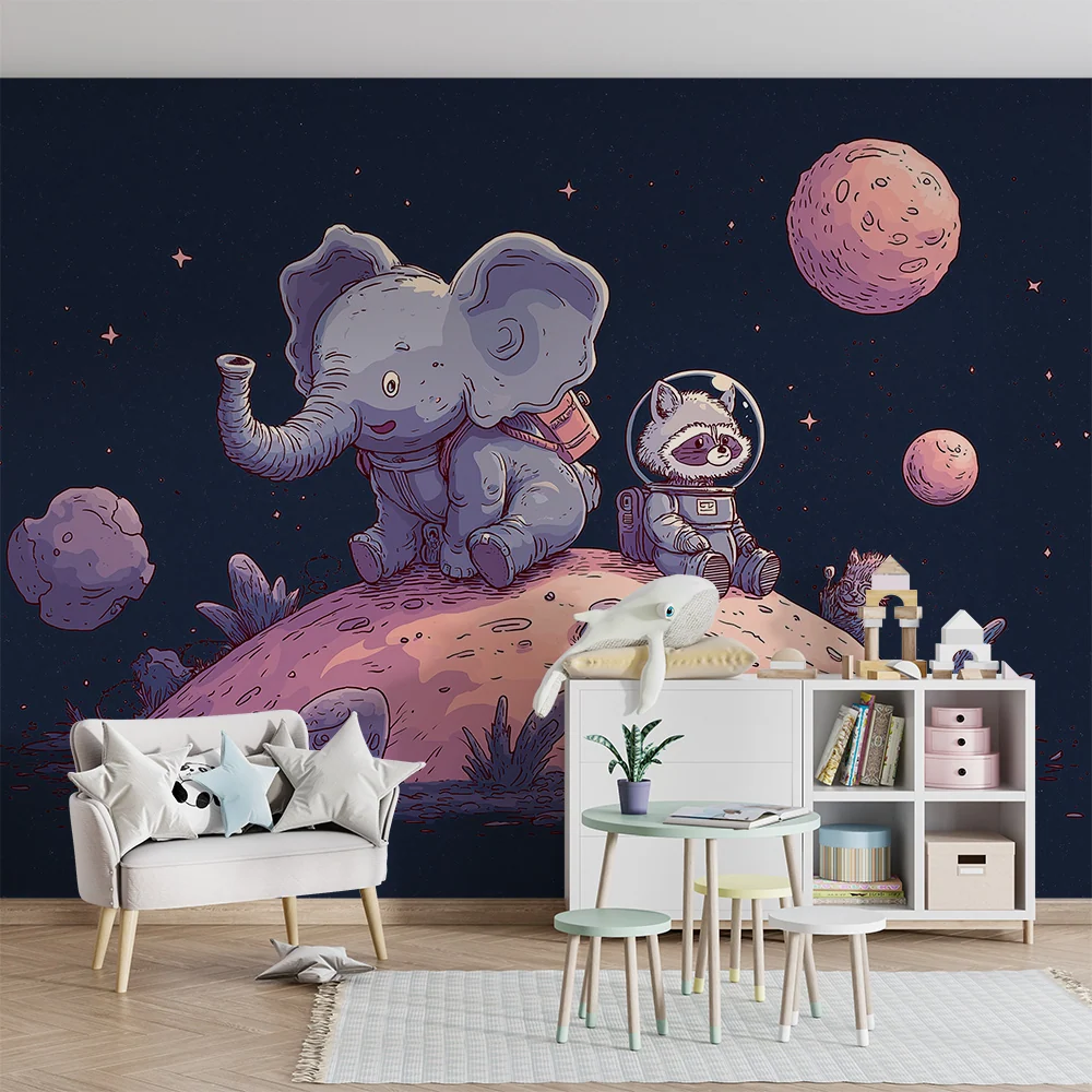 Papel de parede crianç | Elefante astronauta e guaxinim em um planeta distante