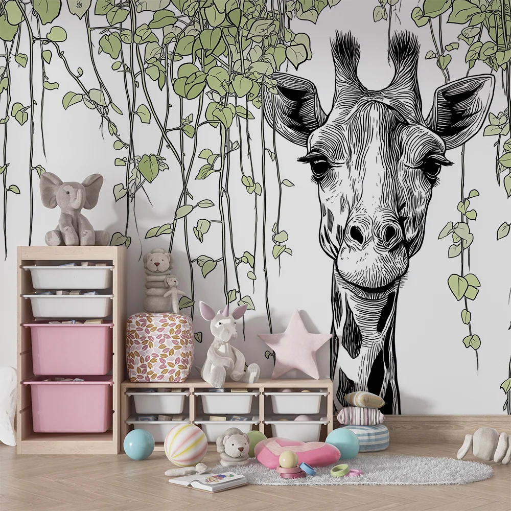 Papel de parede crianç | Girafa sorridente cercada por cipós verdes