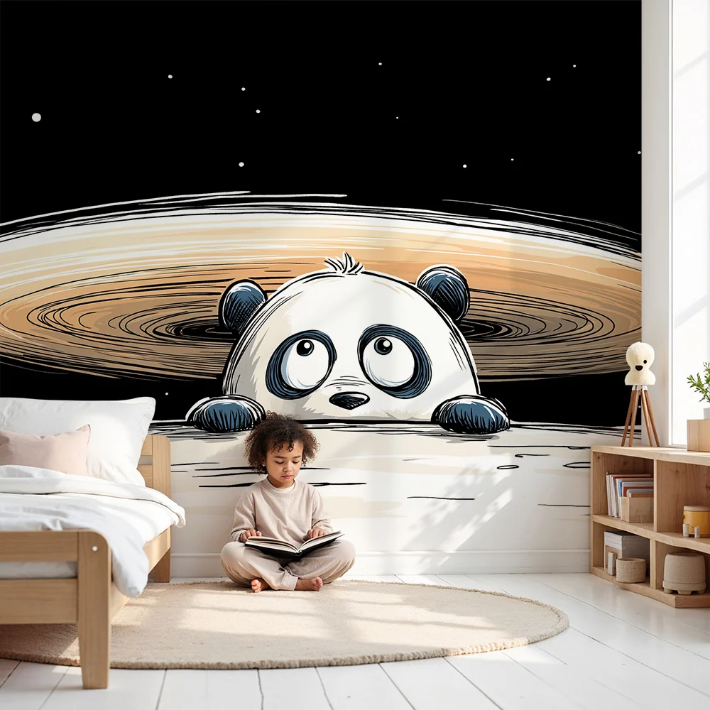 Papel de parede crianç | Panda curioso no espaço com Saturno ao fundo
