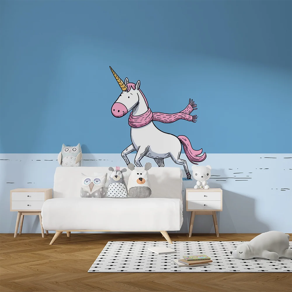 Papel de parede crianç | Unicorn fericit cu eșarfă într-un peisaj de iarnă