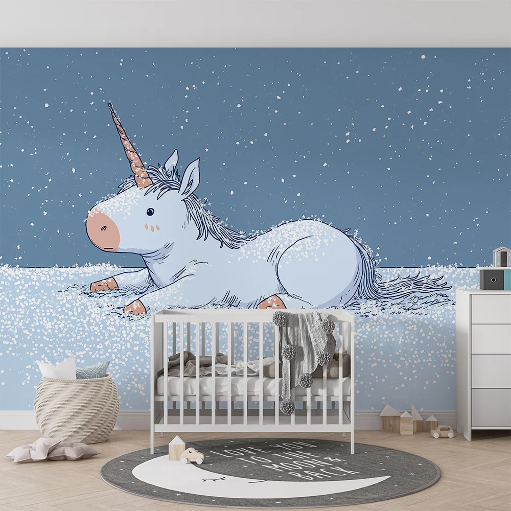 Papel de parede crianç | Unicorno adorabil em um cenário nevado
