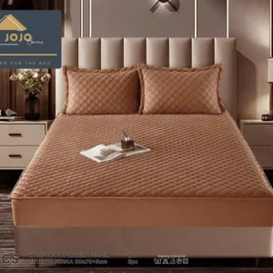 Husa matlasata tip topper din catifea, 180x200cm+2 fete de perna 50x70cm, Maro