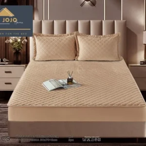 Husa matlasata tip topper din catifea, 180x200cm+2 fete de perna 50x70cm, Bej