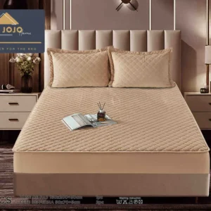 Husa matlasata tip topper din catifea, 160x200cm+2 fete de perna 50x70cm, Bej-C9587