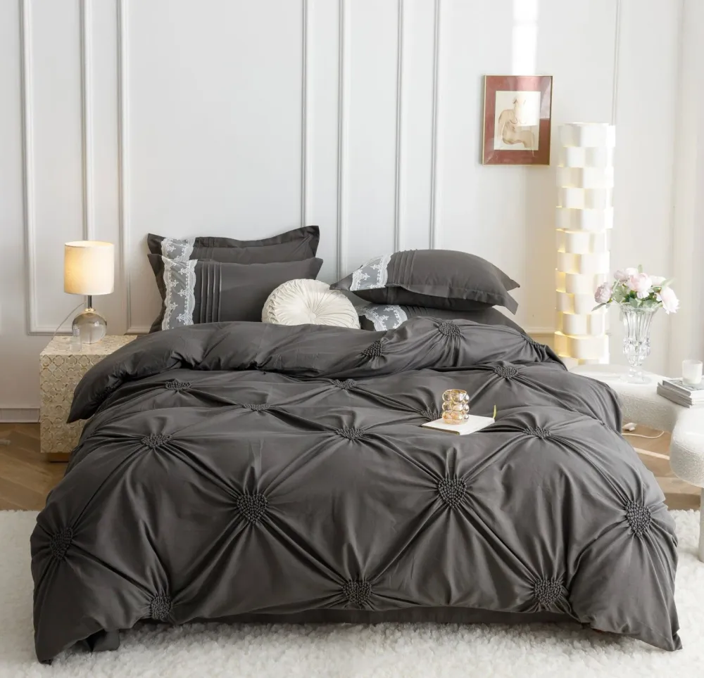 Lenjerie Bumbac Finetat Premium, Soft Touch, 6 Piese, cu Inimi Brodate, Gri Inchis