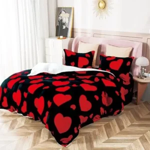 Lenjerie pat cocolino 2 persoane, 4 piese - neagra cu inimi rosii