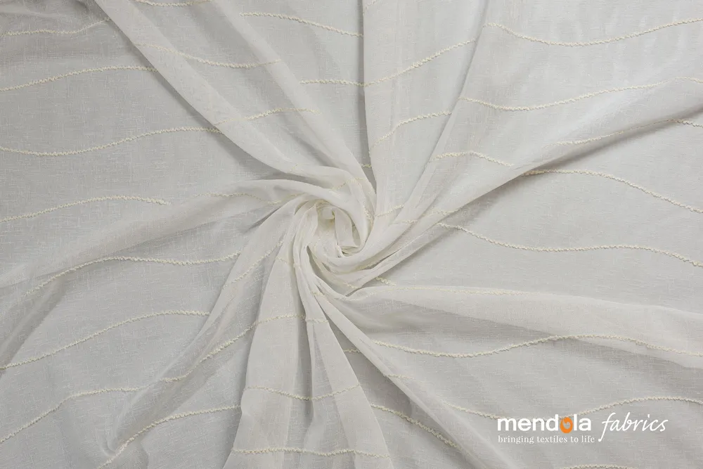 Perdea Patio 02, crem, cu broderie model liniar