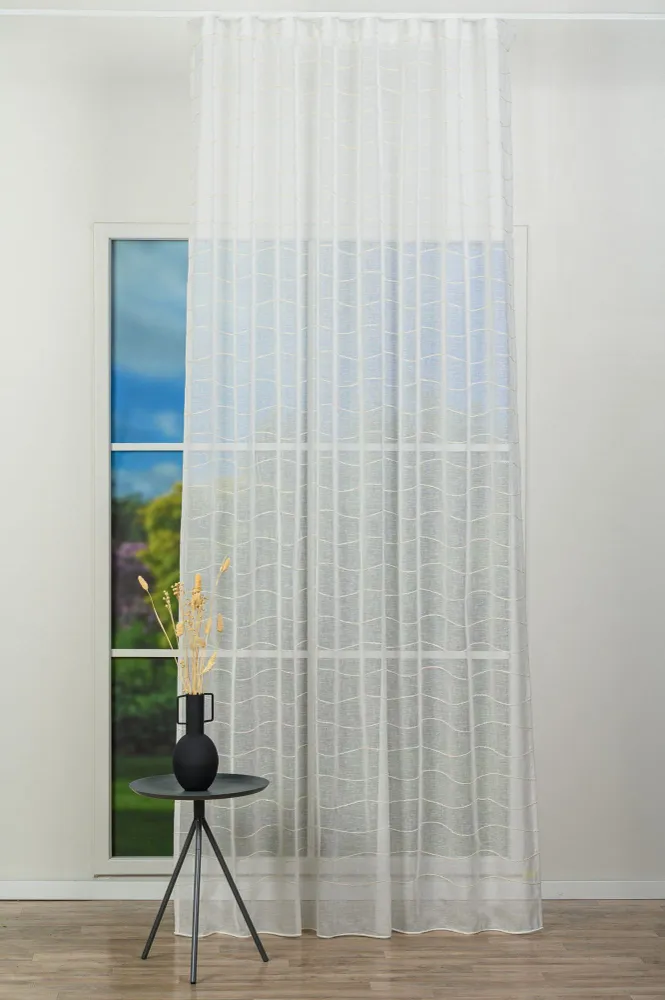 Perdea Patio 02, crem, cu broderie model liniar