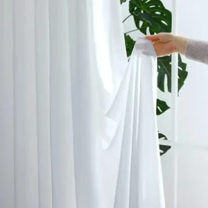 Perdea Silk 01, albă, textura matasoasa, material nesifonabil, țesută cu fir de plumb în partea inferioară
