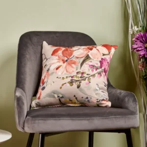 Față pernă Flowers – Husă pernă decorativă 40×40, tafta texturată, model floral, fond crem cu roz, bej, corai, verde, gri