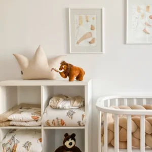 Perna Bebelusi Unisex Decorativa Coroana Crem 52x39 cm Dada&Rocco