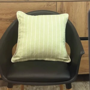 Set 2 fețe de pernă decorativă Heine verde cu alb model grafic 43x43 cm